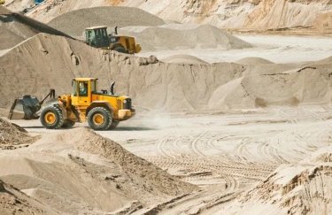 Фото до матеріалу: У Києві та Київській області продали права на бурштин та воду за 15 млн грн