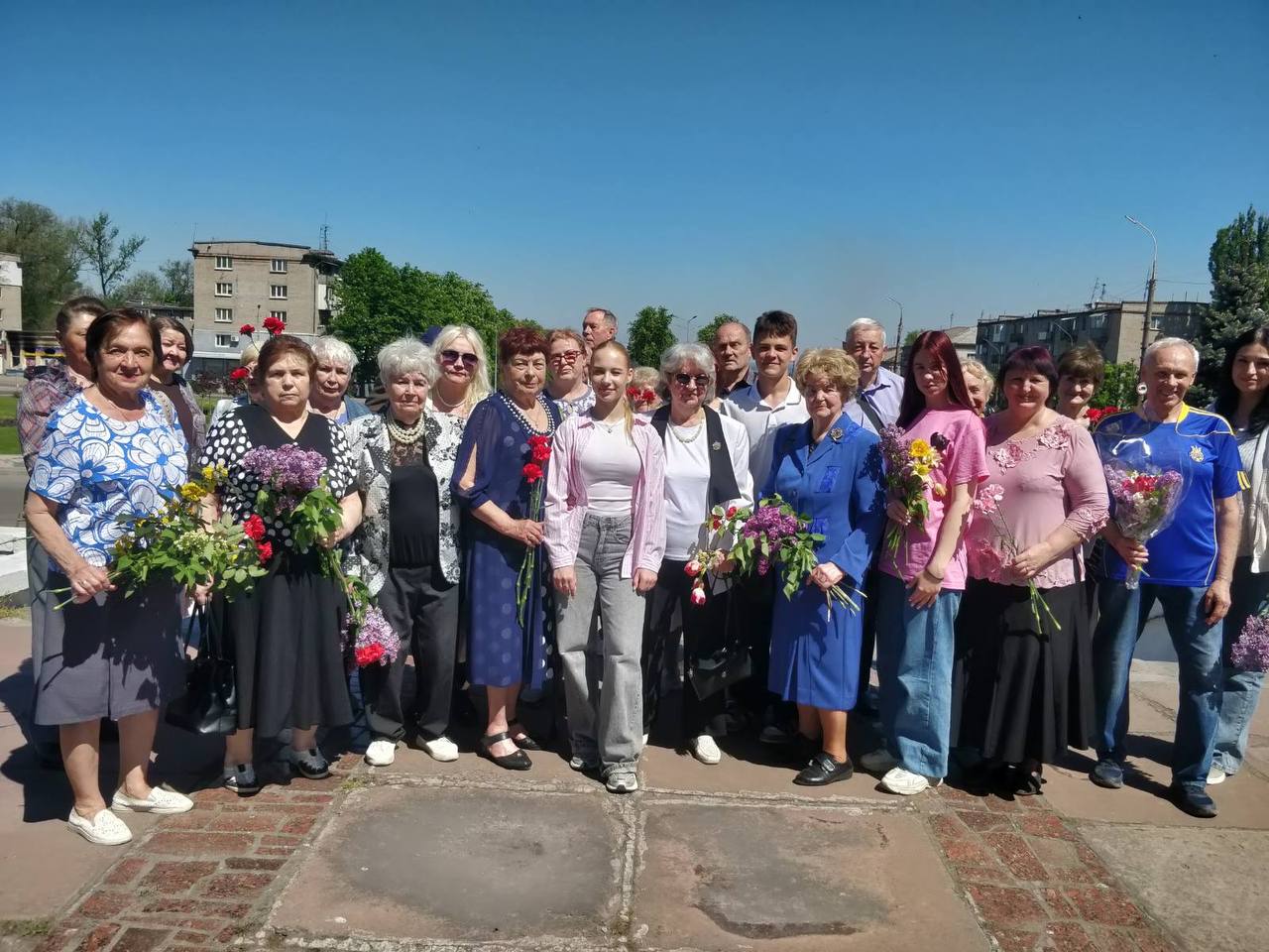 Фото до матеріалу: Ветерани Кам'янського вшанували пам'ять загиблих у Другій світовій війні