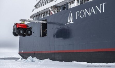 Фото до матеріалу: Британські дилери Lotus знижують ціни на електроседан Emeya до 40%: чи варто купувати зараз?