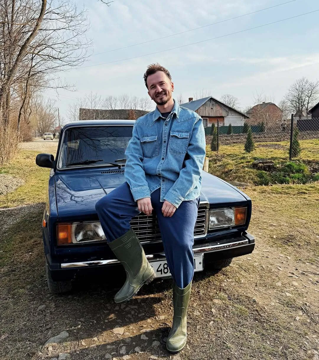 Фото до матеріалу: Андрій Черепущак про страх сцени, дружбу з Єфросиніною та мрію мити вікна Данилку