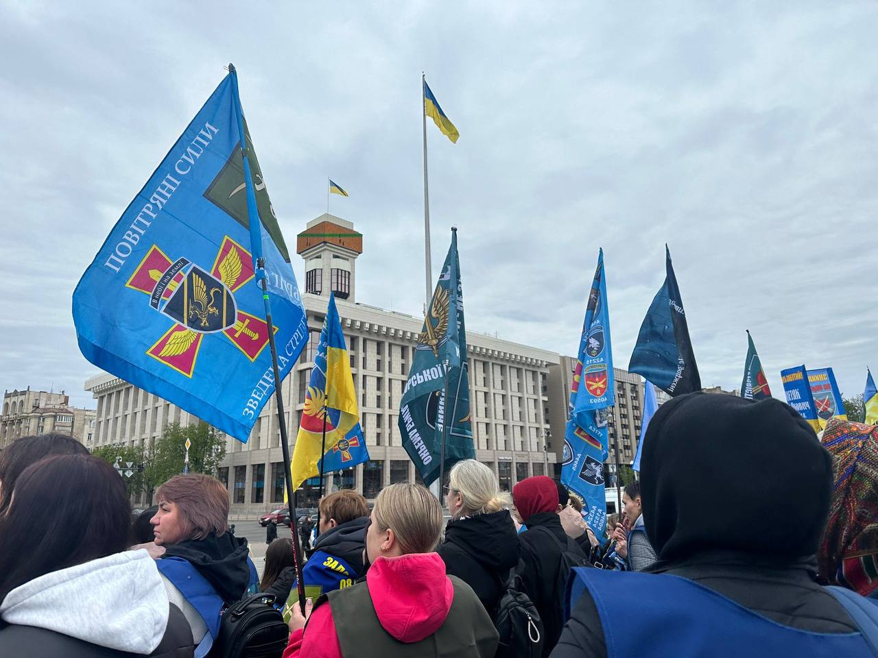 Фото до матеріалу: У Києві відкрилася фотовиставка «Обличчя безвісти» на Майдані Незалежності
