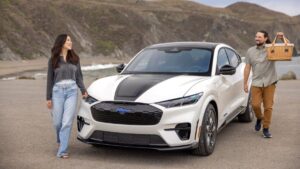 Фото до матеріалу: KIA Seltos дебютує в Європі з ціною від 31,8 тисячі євро