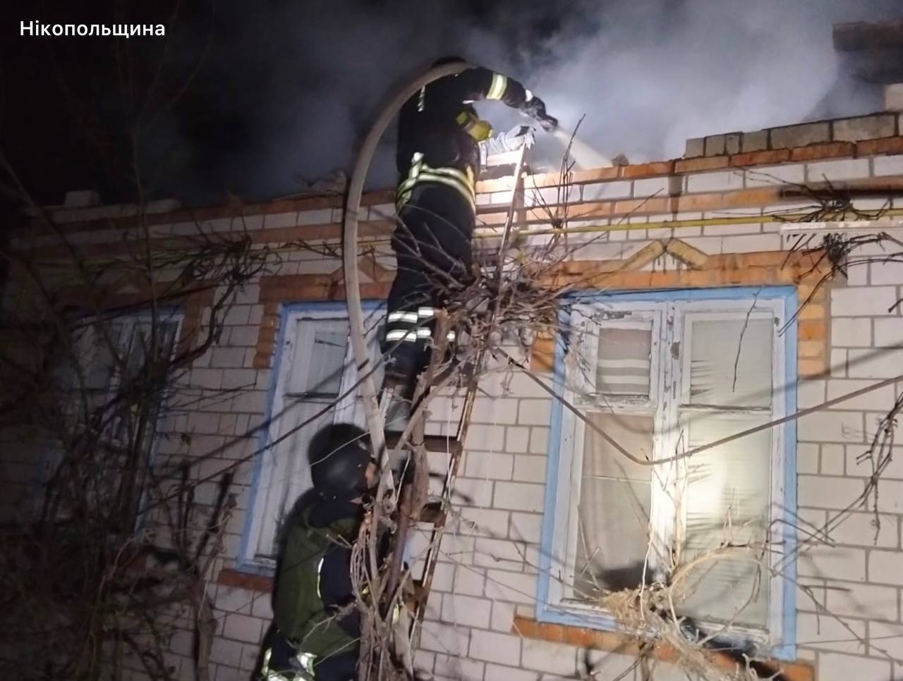 Фото до матеріалу: Майже 30 атак на Дніпровщину: загиблий у Кривому Розі та поранені на Нікопольщині