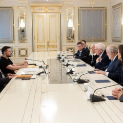 Фото до матеріалу: НАБУ вимагає арешту Єрмака або застави у 180 мільйонів у справі «Династії"