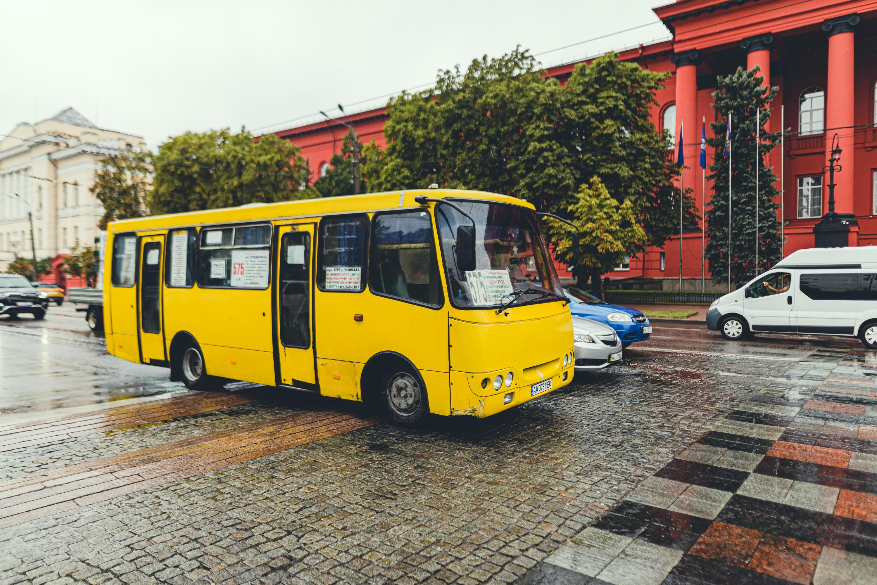 Фото до матеріалу: Де пенсіонерам доведеться платити за проїзд у травні: перелік транспорту