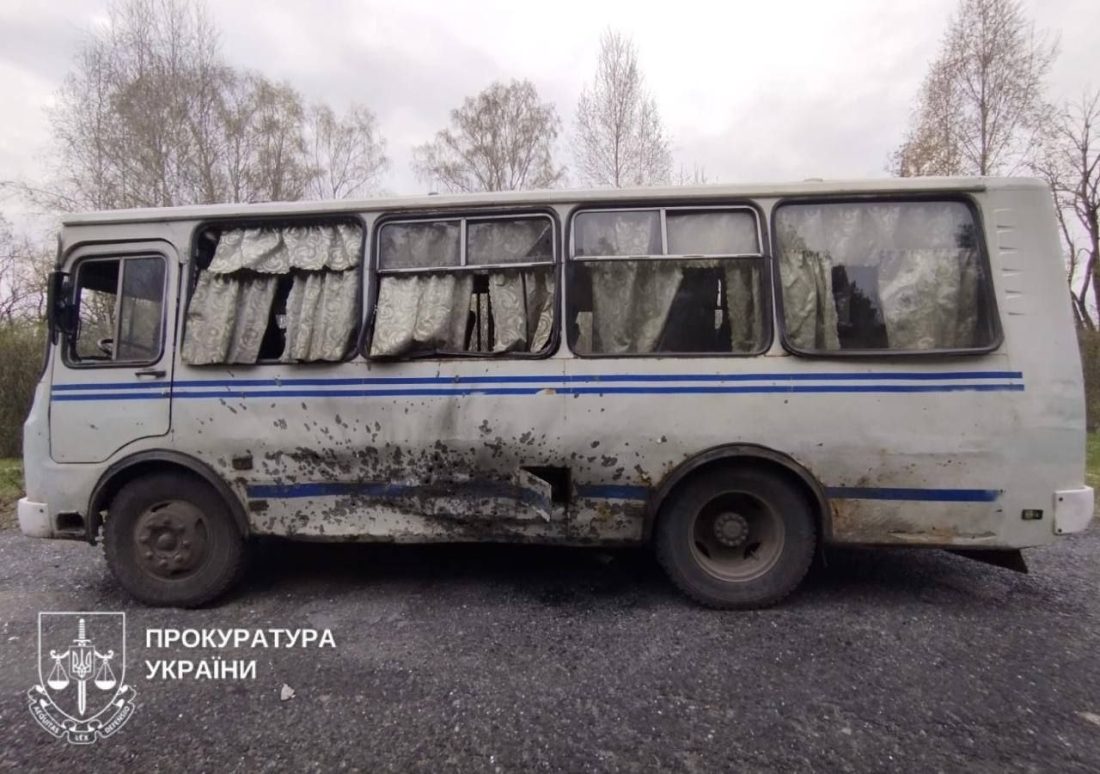 Фото до матеріалу: Дрони влучили в транспорт на Сумщині: семеро постраждали