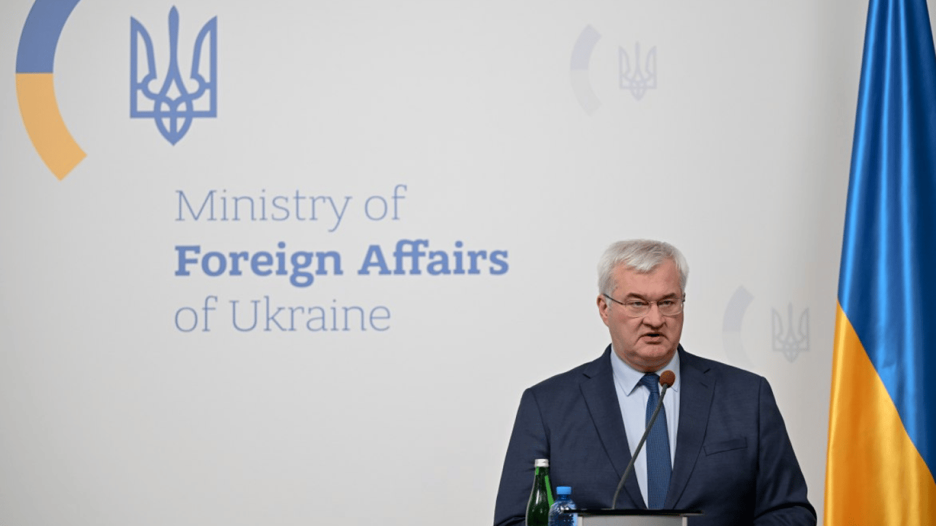 Фото до матеріалу: МЗС: Росія демонструє терористичну природу, залякуючи дипломатів у Києві
