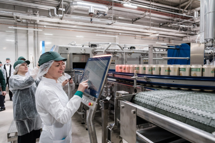 Фото до матеріалу: Carlsberg Ukraine відкрила нову лінію у Львові: інвестиція 610 млн грн та зростання потужностей на 38%