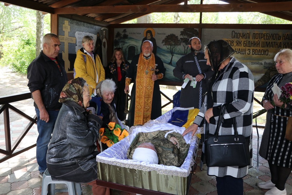 Фото до матеріалу: Вшановуємо пам'ять Героя: перші роковини загибелі нікопольця Романа Терещенка