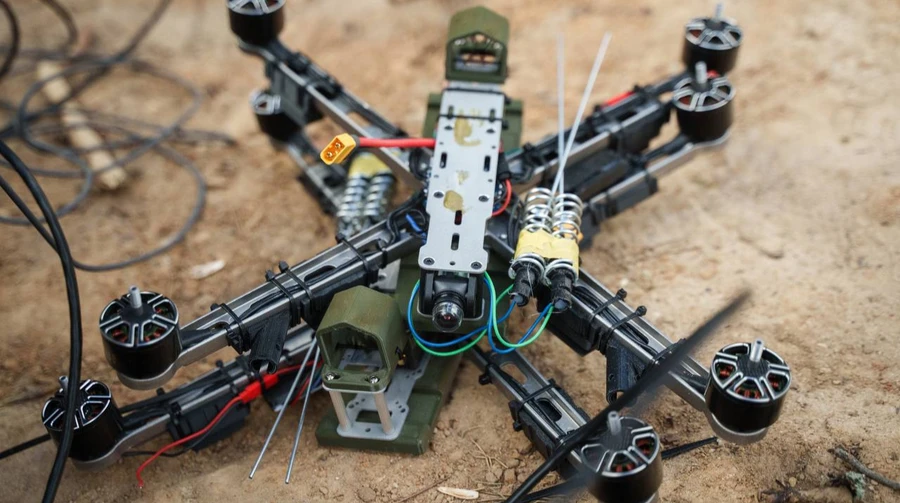 Фото до матеріалу: Українські FPV-дрони нового покоління пройшли випробування: дальність до 25 км