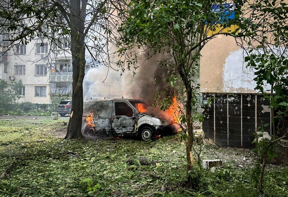 Фото до матеріалу: Зеленський попередив про масовані ракетні атаки на ніч на 14 травня