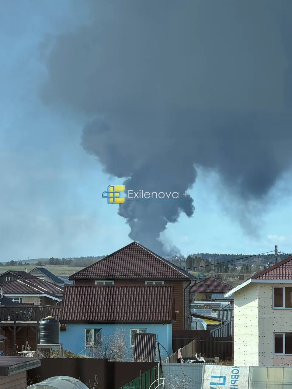 Фото до матеріалу: У Пермі спалахнула пожежа після атаки на «Транснафть»: губернатор підтвердив приліт дрона