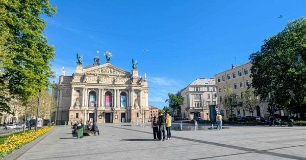 Фото до матеріалу: У Львові зафіксували рекорд максимальної температури за 80 років