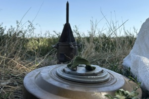 Фото до матеріалу: Від ворожих мін постраждали майже 1500 цивільних з початку війни