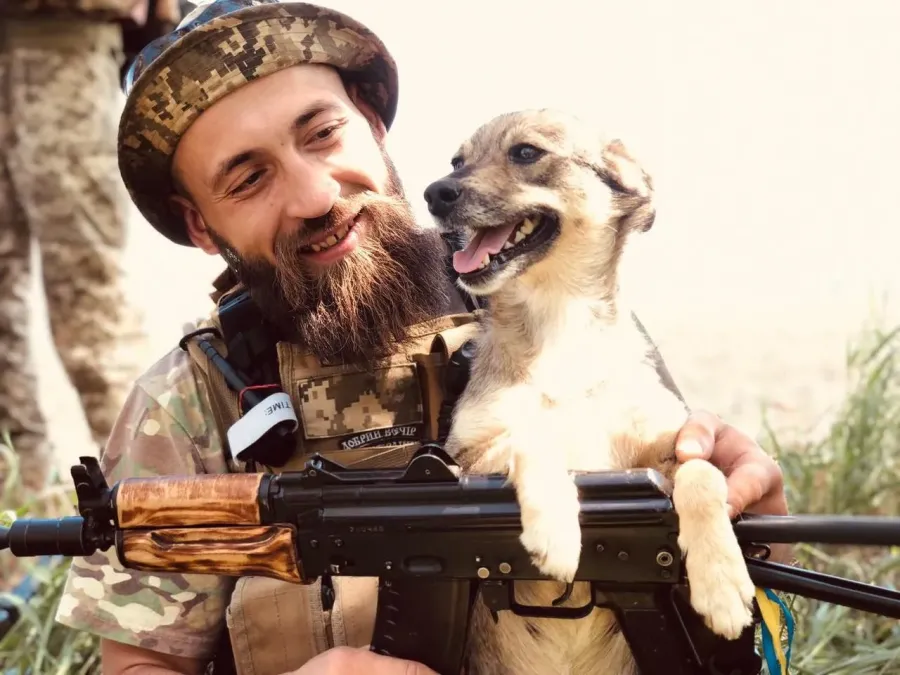 Фото до матеріалу: Лейтенанта Богдана Гучка з Івано-Франківська посмертно нагородили Хрестом бойових заслуг
