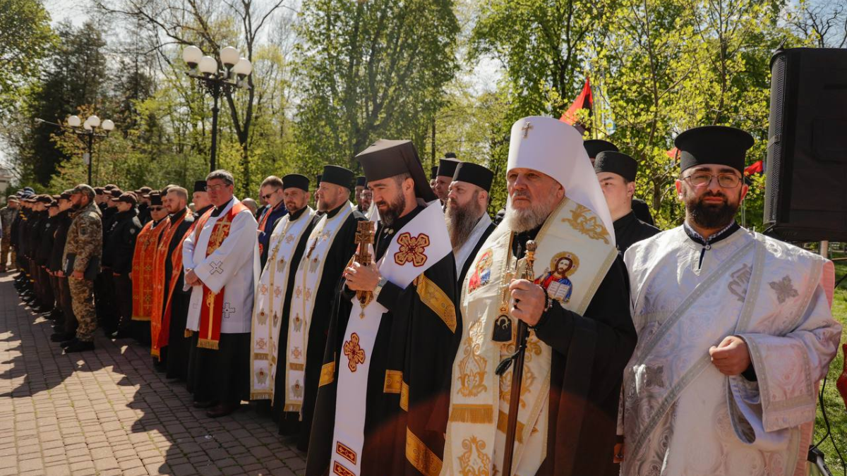 Фото до матеріалу: Чотирьох воїнів з Калущини посмертно нагороджено державними нагородами