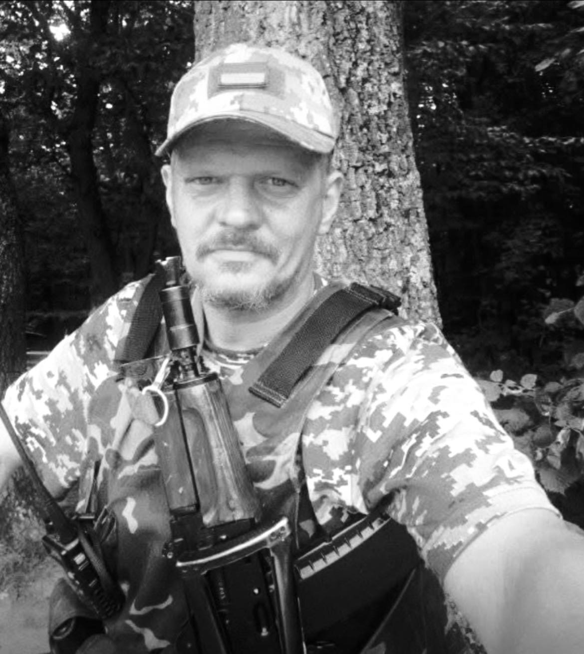 Фото до матеріалу: У Сільці в останню дорогу проведуть воїна Олександра Макарова