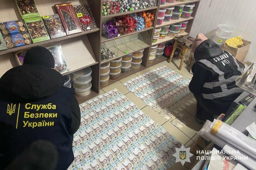 Фото до матеріалу: На Львівщині судитимуть шахрая, який за 5,5 тисячі доларів обіцяв «вирішити» питання з ТЦК і ВЛК