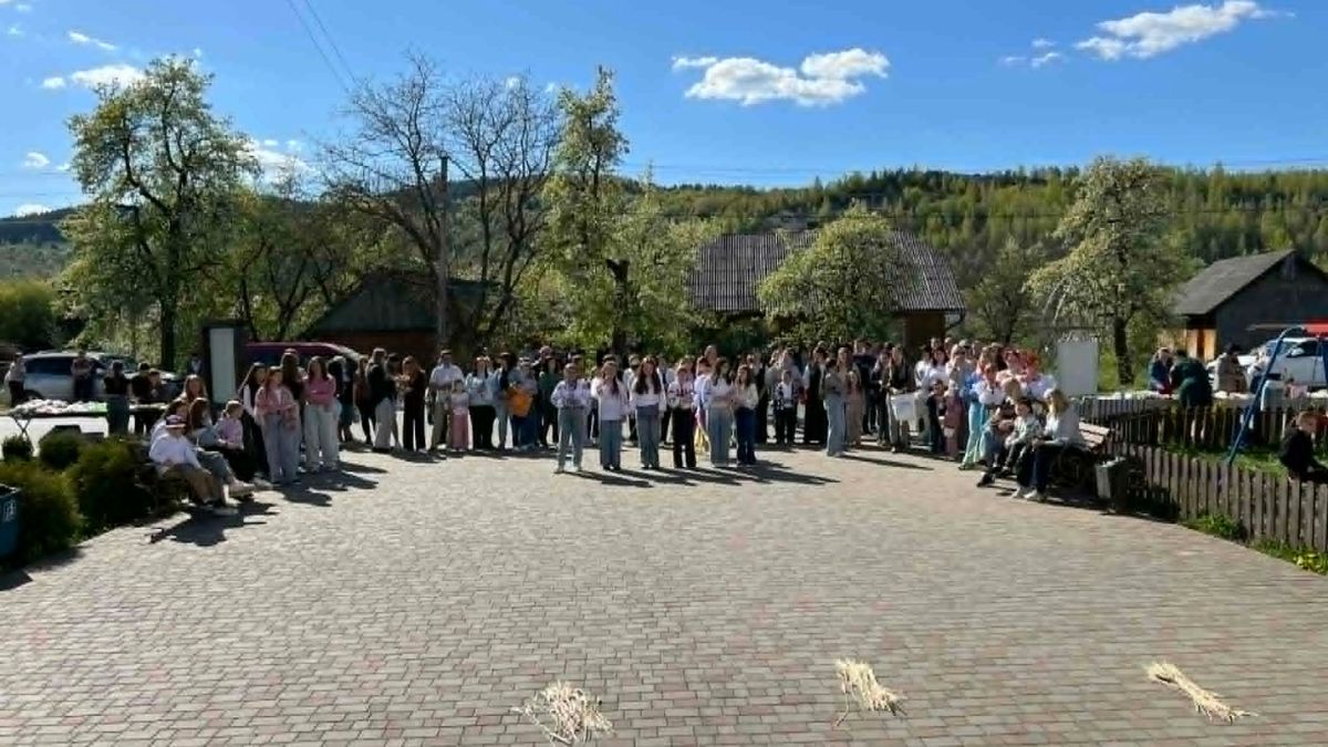 Фото до матеріалу: Спаська громада зібрала понад 51 тисячу гривень на потреби захисників