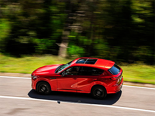 Фото до матеріалу: Історія Mazda в Україні: від першого імпорту до 35 років бездоганної репутації