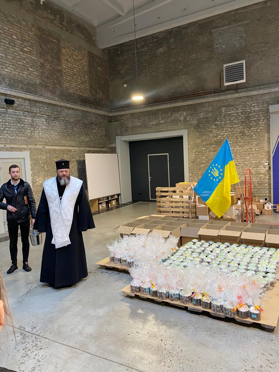 Фото до матеріалу: «Ми всі в одному човні, який називається Україна»: як волинське братство рятує військових і допомагає цивільним