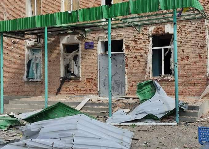 Фото до матеріалу: На Нікопольщині окупанти обстріляли школу флешетами: мета — максимальні жертви серед цивільних