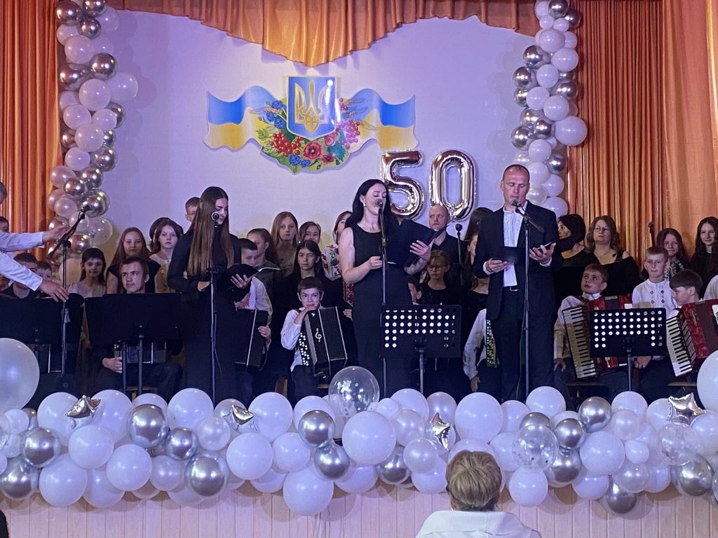 Фото до матеріалу: Пів століття мистецтва: у Колках відзначили ювілей дитячої музичної школи