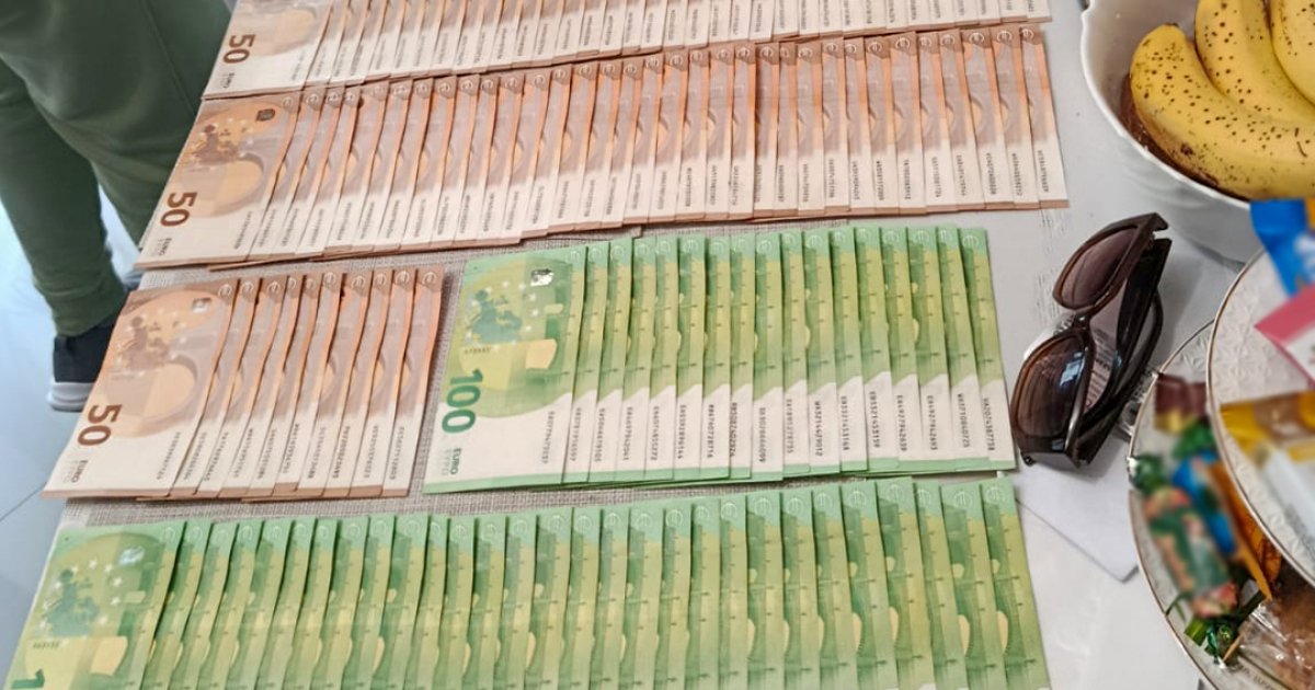 Фото до матеріалу: На Хмельниччині затримали "продавців" військових посад (ФОТО) — DSnews.ua