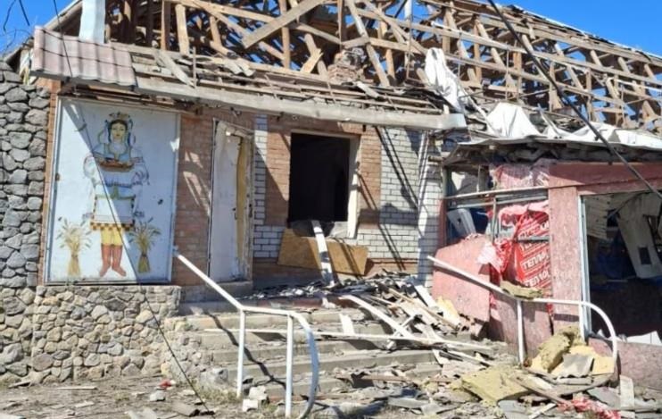 Фото до матеріалу: У Мерефі зросла кількість загиблих після ракетного удару: помер ще один поранений