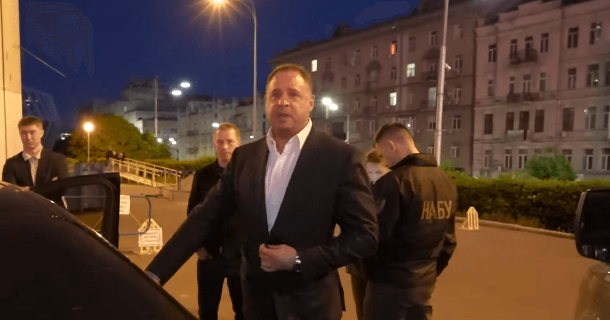 Фото до матеріалу: "Підозра є необґрунтованою": Єрмак після судового засідання запевнив, що залишиться в Україні