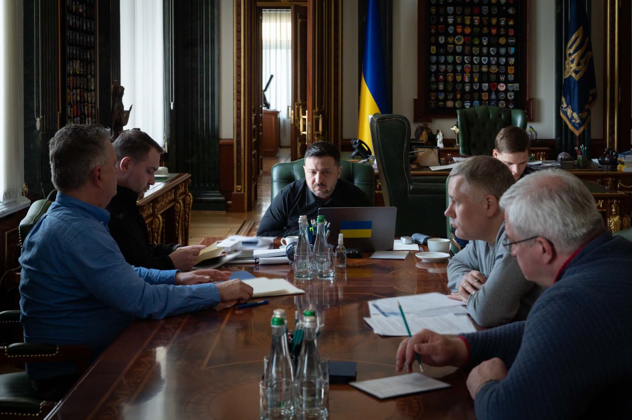 Фото до матеріалу: Зеленський і Фіцо поговорили: підтримка вступу України до ЄС та майбутні зустрічі