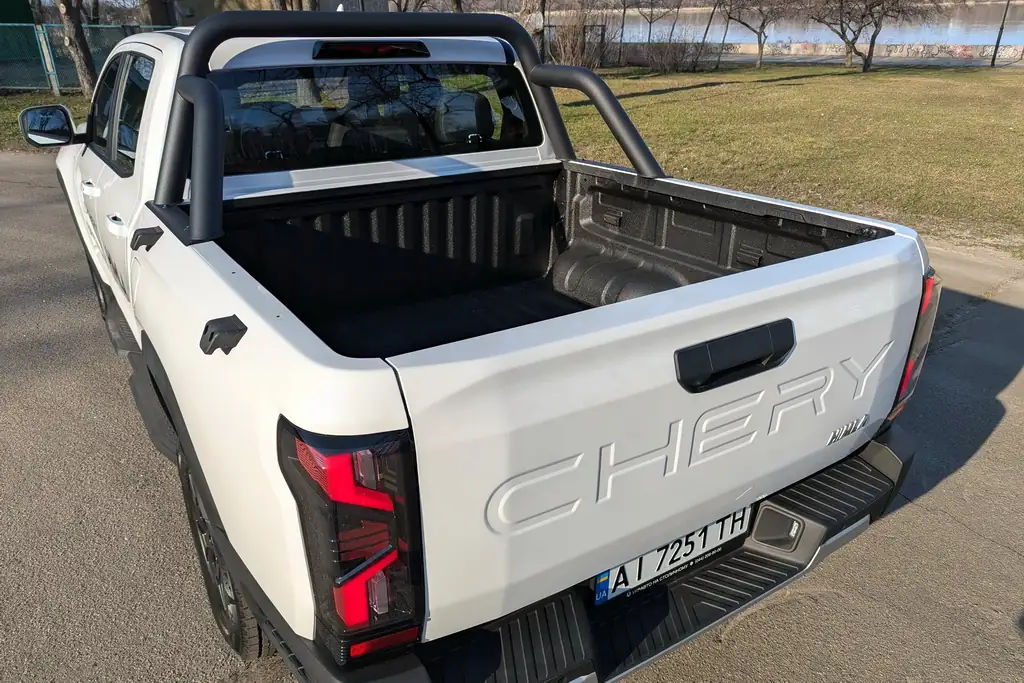 Фото до матеріалу: Чому Chery Himla називають найдоступнішим пікапом в Україні: огляд і тести