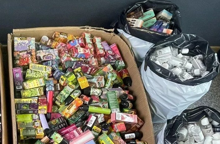 Фото до матеріалу: Черкаський підприємець сплатить майже пів мільйона за нелегальну торгівлю вейпами