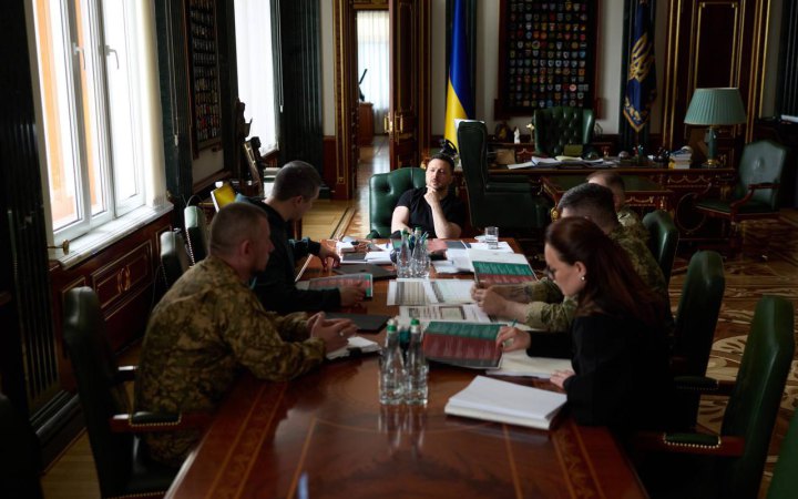 Фото до матеріалу: ЗСУ почнуть реформу виплат у червні: Зеленський анонсував зміни для піхотинців