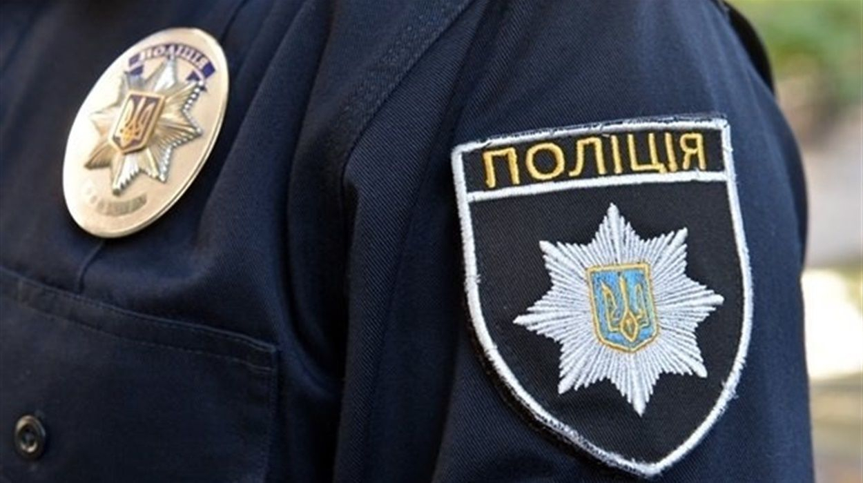 Фото до матеріалу: У Франківську судитимуть чоловіка, який викрав авто на евакуаторі для дівчини