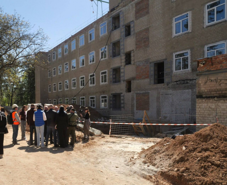 Фото до матеріалу: Від реєстрації до нової домівки: як у Кривому Розі підтримують вимушених переселенців