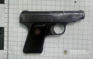 Фото до матеріалу: Енергетики в Нікопольському районі врятували лелецькі гнізда та організували евакуацію дітей