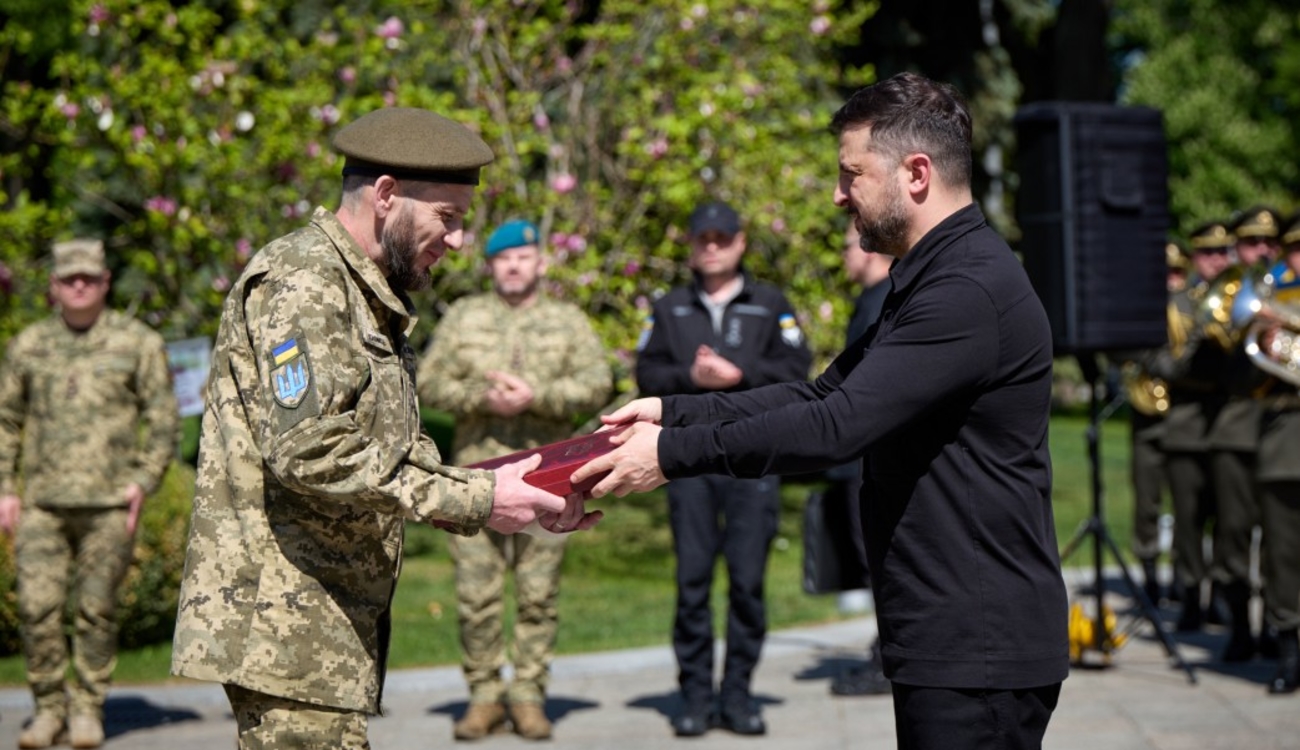 Фото до матеріалу: Зеленський у День піхоти: «Армія тримається на вас» та вручення державних нагород