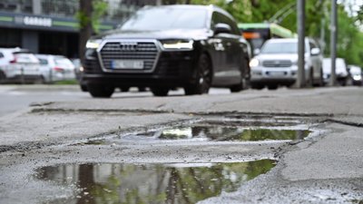 Фото до матеріалу: Жовква без світла: ворожий приліт в об'єкт критичної інфраструктури