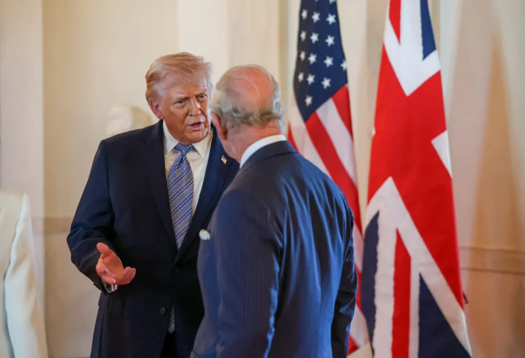 Фото до матеріалу: Трамп попередив короля Чарльза про Путіна: «Він хоче знищити населення», — деталі розмови в Білому домі
