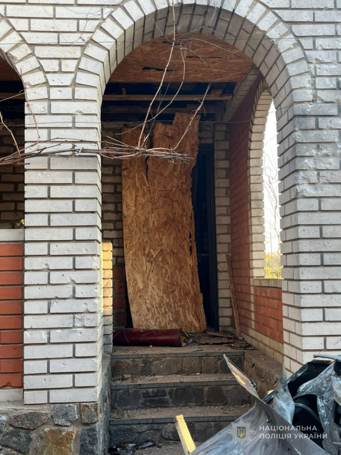 Фото до матеріалу: Ворог завдав 864 ударів по Запорізькій області за добу: поранена жінка в Лисогірці