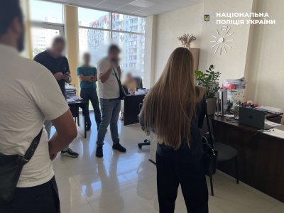 Фото до матеріалу: 47 млн грн збитків на закупівлі енергії для військових: ДСР Нацполіції викрив схему експертів