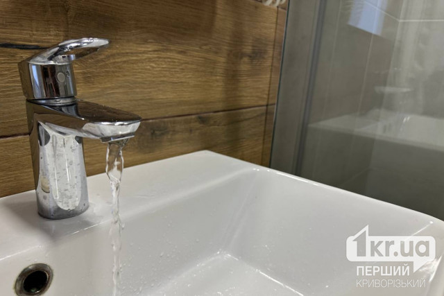 Фото до матеріалу: У Кривому Розі майже 50 вулиць без води через пошкодження трубопроводу