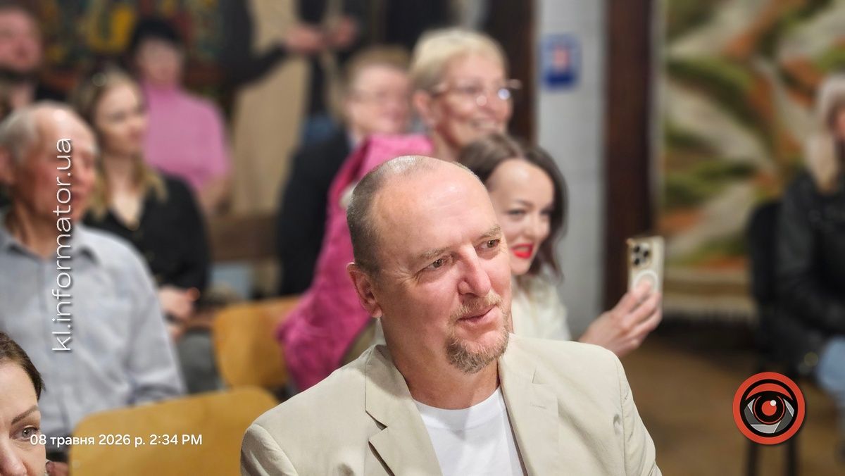 Фото до матеріалу: Весільні традиції трьох сіл Прикарпаття зібрані у книзі Лідії Андрійчук