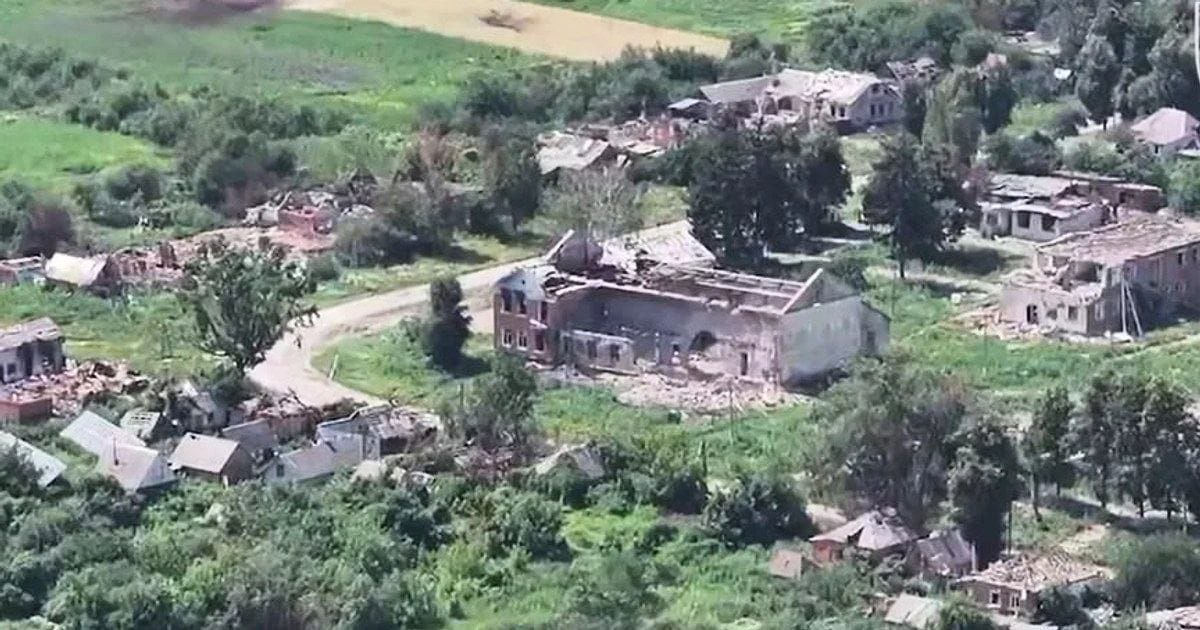 Фото до матеріалу: Збитки від засмічення Хотінської громади оцінили у 180 мільярдів гривень